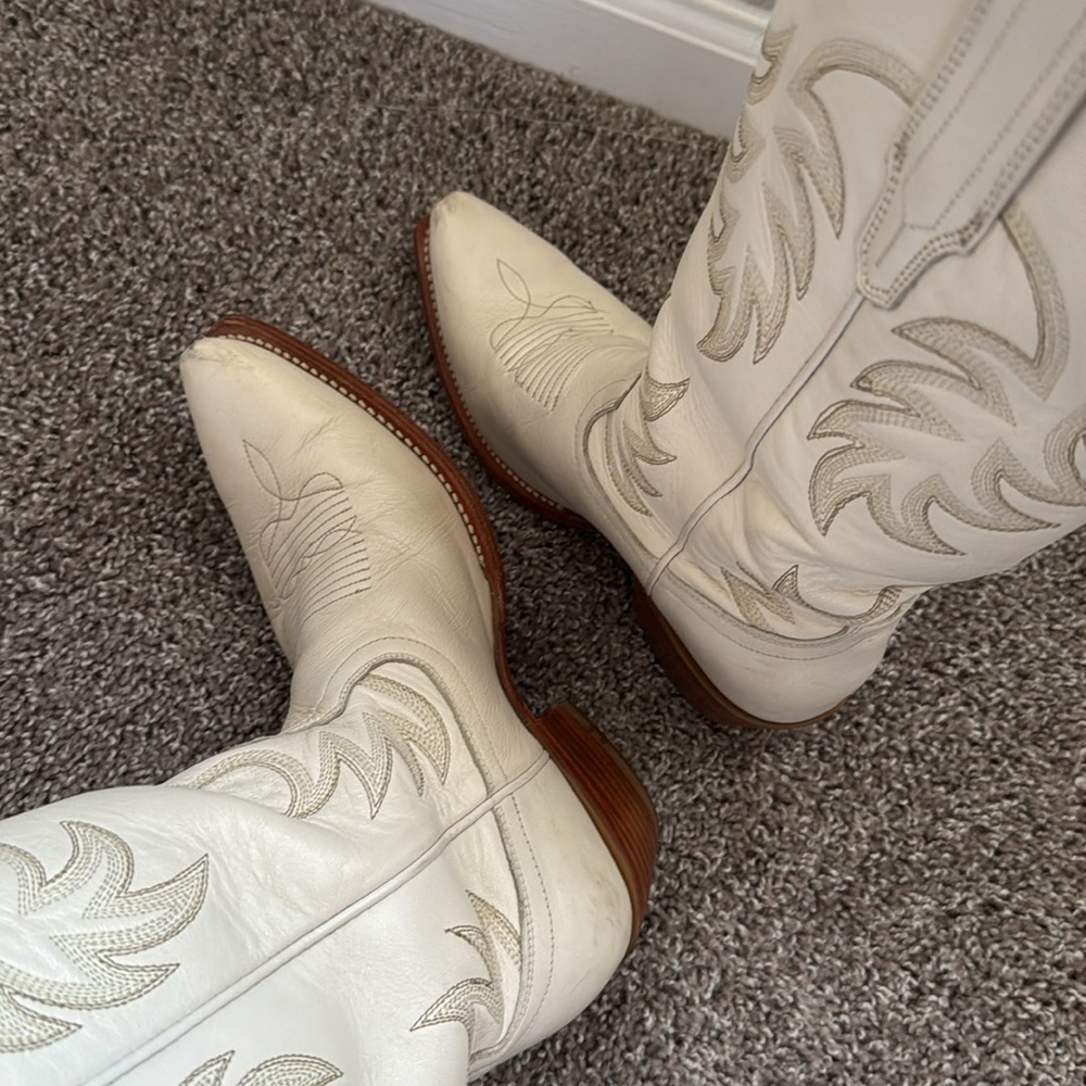 Tecovas “The Annie” Bone Cowhide - Picture 7 of 9